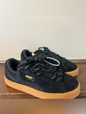 Youth Puma Suede XL Black with Gum Sole and Green-Striped Laces